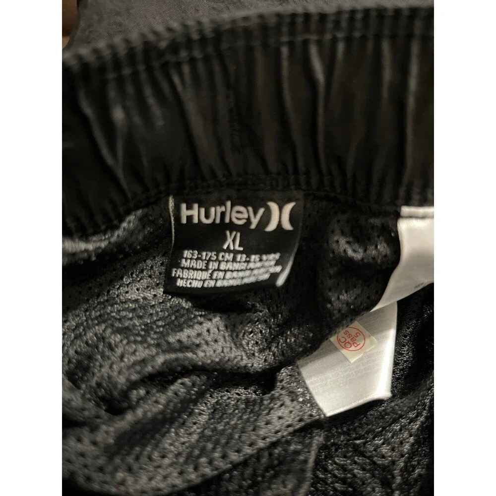 Hurley Solid Nylon Pull On Shorts Size XL Black New With Tags